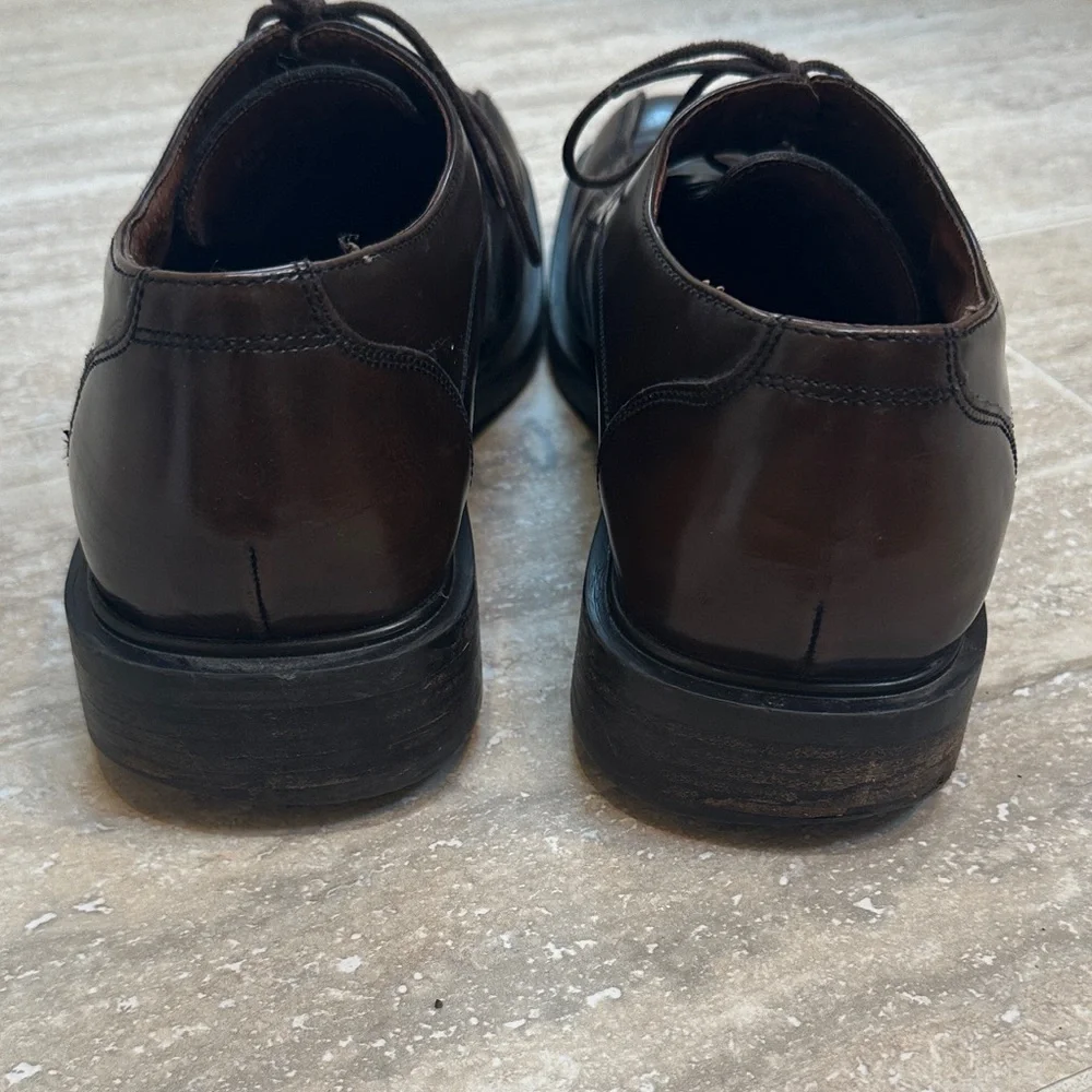 Kenneth Cole Reaction Dark Brown Men's Oxfords size 10 1/2
